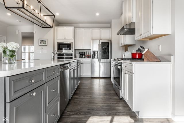 18009 Sunbrook Way, Westfield, IN 46074