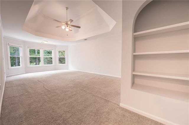1073 Towne Lake Hills E, Woodstock, GA 30189