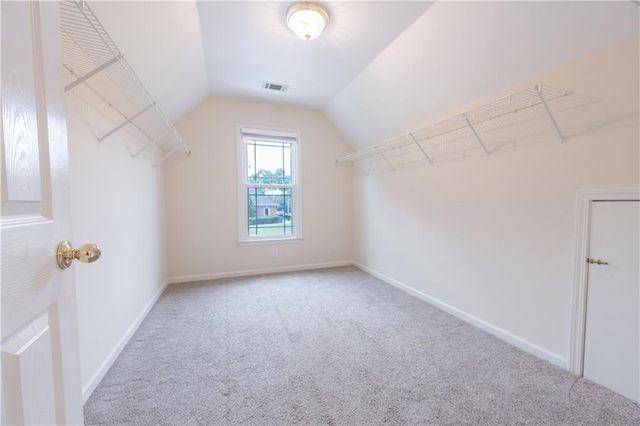 1073 Towne Lake Hills E, Woodstock, GA 30189