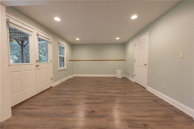 1073 Towne Lake Hills E, Woodstock, GA 30189