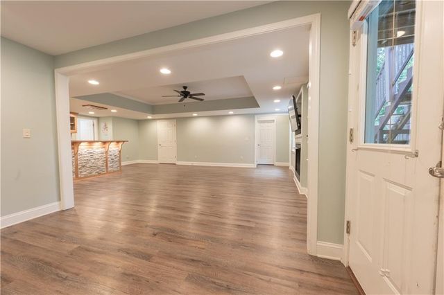 1073 Towne Lake Hills E, Woodstock, GA 30189