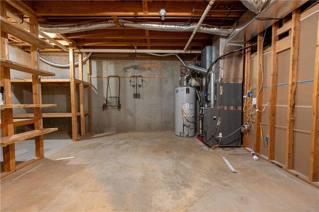 1073 Towne Lake Hills E, Woodstock, GA 30189
