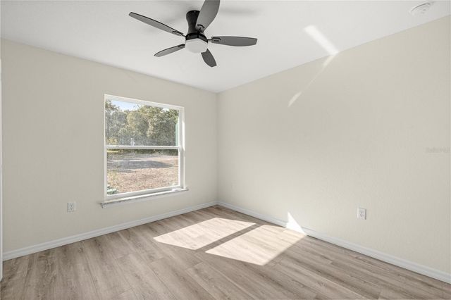 40 BAY DRIVE, Ocklawaha, FL 32179