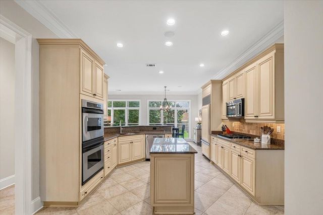 9464 HEDGEGROVE CV, Germantown, TN 38139