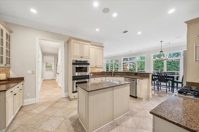 9464 HEDGEGROVE CV, Germantown, TN 38139