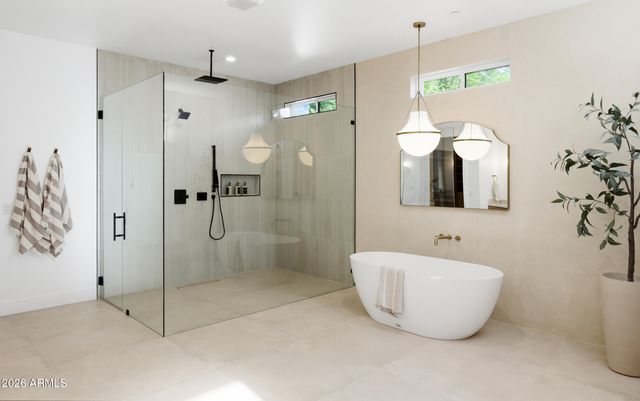 4825 N 70TH Street, Scottsdale, AZ 85251