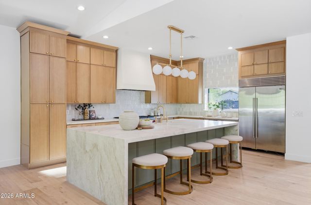 4825 N 70TH Street, Scottsdale, AZ 85251