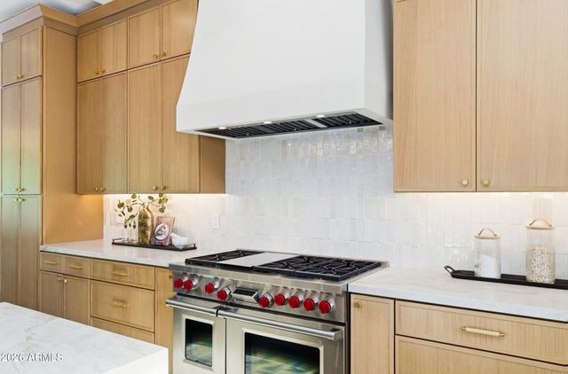 4825 N 70TH Street, Scottsdale, AZ 85251