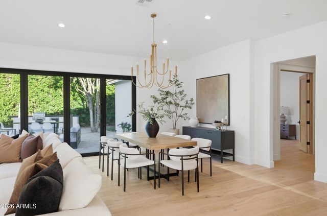 4825 N 70TH Street, Scottsdale, AZ 85251