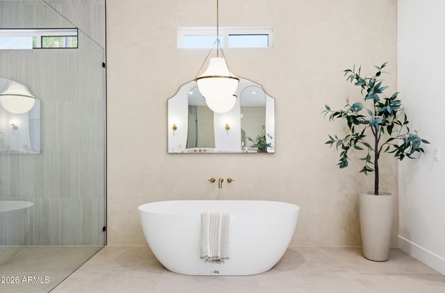 4825 N 70TH Street, Scottsdale, AZ 85251