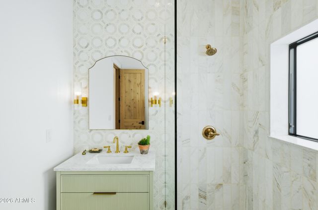 4825 N 70TH Street, Scottsdale, AZ 85251