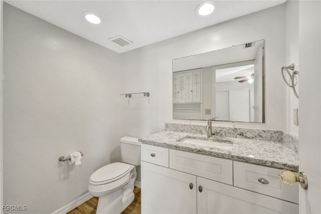 7400 College PKWY 5A, Fort Myers, FL 33907