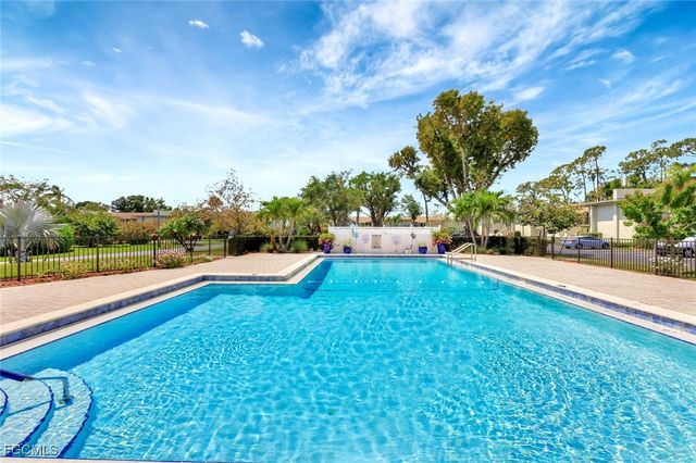 7400 College PKWY 5A, Fort Myers, FL 33907