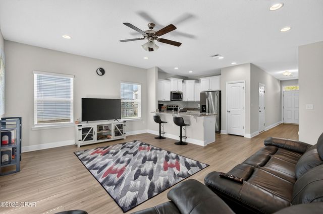 7660 Shadow Lake Drive, Panama City Beach, FL 32407