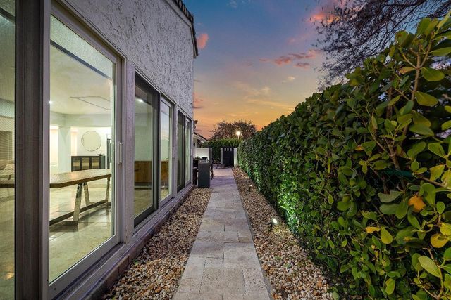 2105 NW 12th Street, Delray Beach, FL 33445