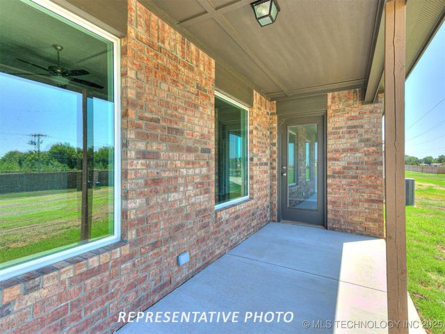 3401 E 153rd Street S, Bixby, OK 74008