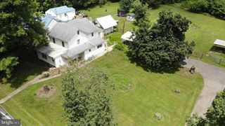 2011 APPLEWAY, Saint Thomas, PA 17252