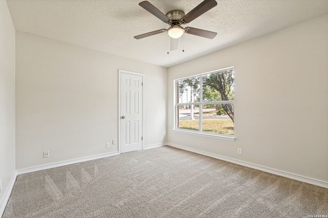 9598 CANTURA CRST, San Antonio, TX 78250