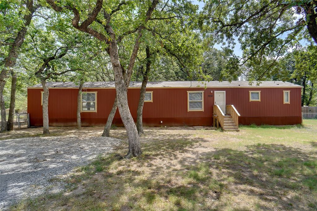 1652 Sheila Drive, Pelican Bay, TX 76020