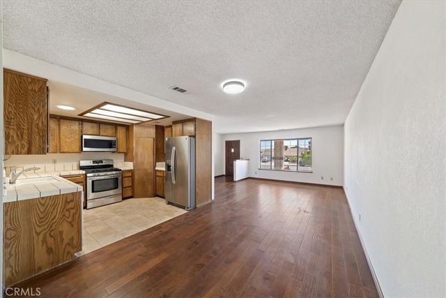 13100 Rain Shadow Road, Victorville, CA 92395