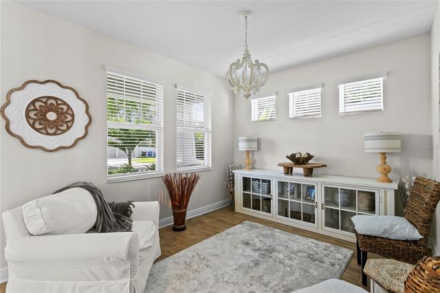 2501 17TH STREET N, St Petersburg, FL 33713