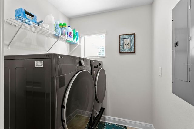 2501 17TH STREET N, St Petersburg, FL 33713