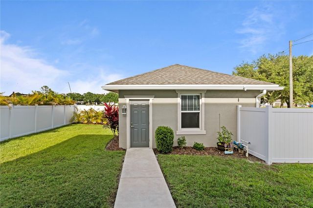 2501 17TH STREET N, St Petersburg, FL 33713