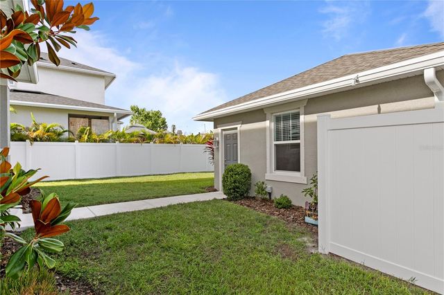 2501 17TH STREET N, St Petersburg, FL 33713
