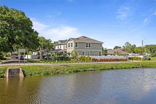 2501 17TH STREET N, St Petersburg, FL 33713