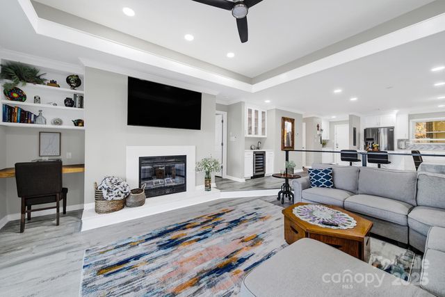 7340 Lakefront Drive 12, Charlotte, NC 28278