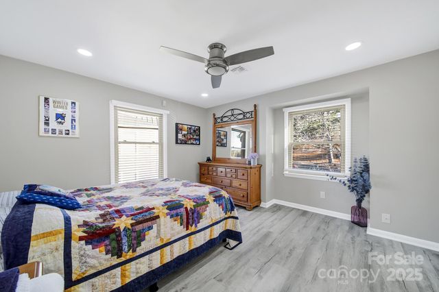 7340 Lakefront Drive 12, Charlotte, NC 28278