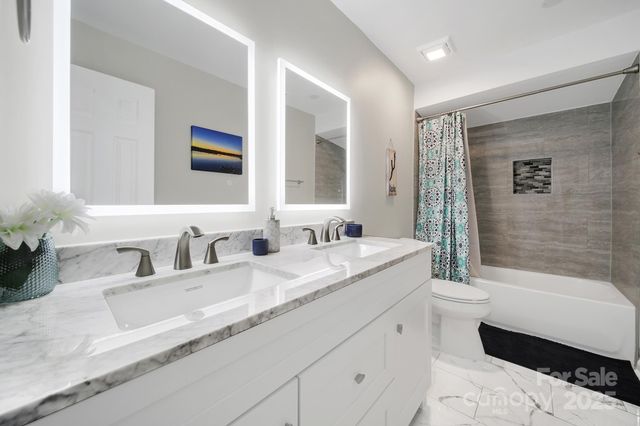 7340 Lakefront Drive 12, Charlotte, NC 28278