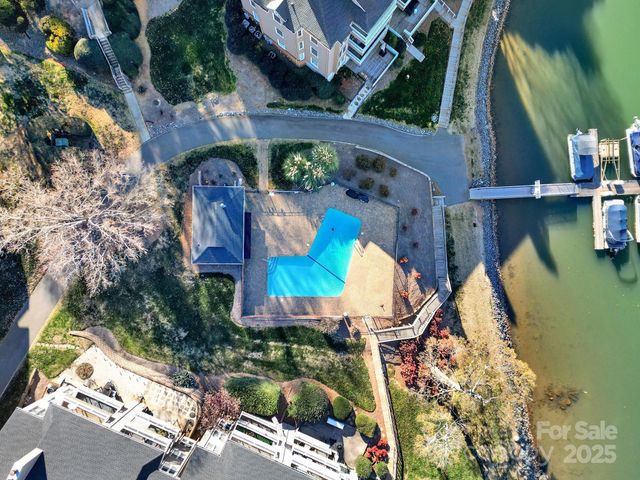 7340 Lakefront Drive 12, Charlotte, NC 28278