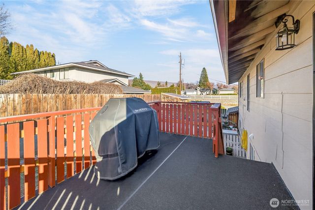 2149 NE 1st Street, East Wenatchee, WA 98802