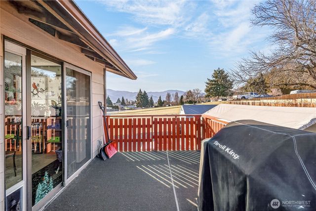 2149 NE 1st Street, East Wenatchee, WA 98802