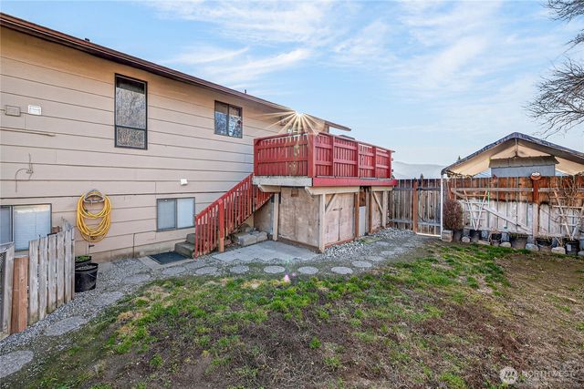 2149 NE 1st Street, East Wenatchee, WA 98802