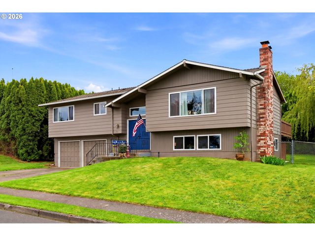 920 Sw CHERRY PARK Rd, Troutdale, OR 97060