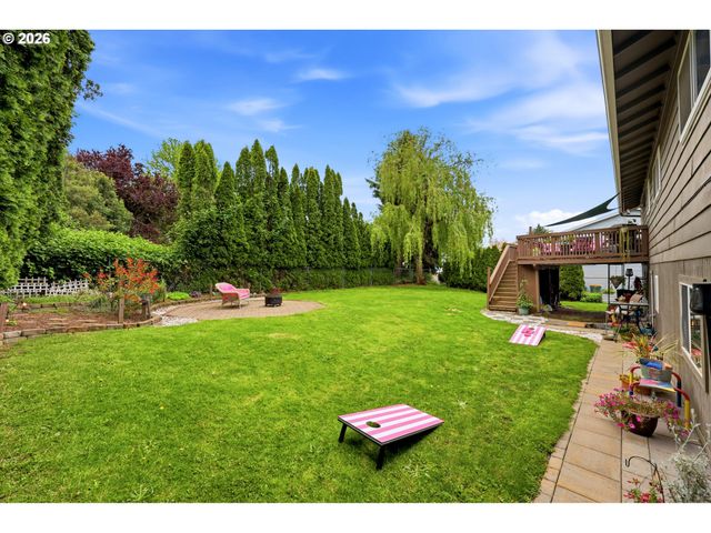 920 Sw CHERRY PARK Rd, Troutdale, OR 97060