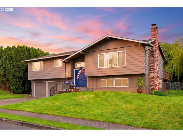 920 Sw CHERRY PARK Rd, Troutdale, OR 97060