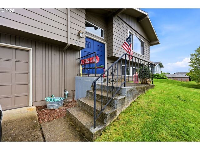 920 Sw CHERRY PARK Rd, Troutdale, OR 97060