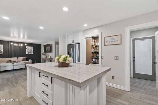 8526 W PIONEER Street, Tolleson, AZ 85353