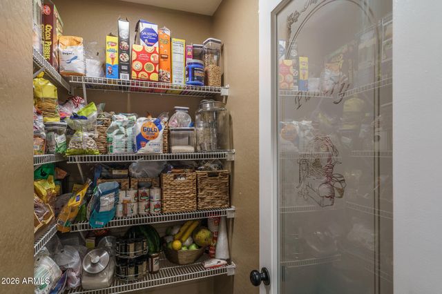 8526 W PIONEER Street, Tolleson, AZ 85353