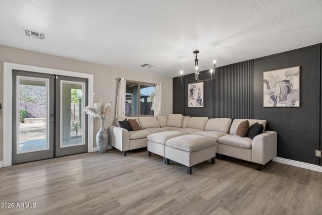 8526 W PIONEER Street, Tolleson, AZ 85353