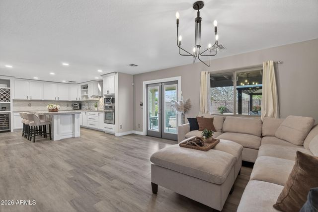 8526 W PIONEER Street, Tolleson, AZ 85353