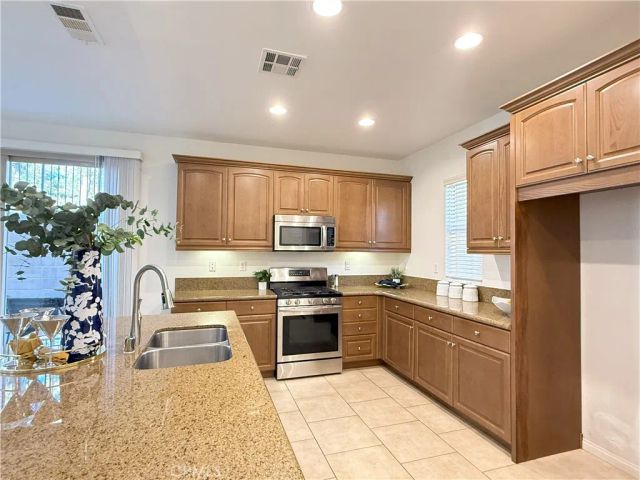 81 Keepsake, Irvine, CA 92618