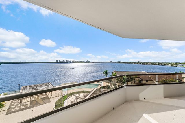 100 Lakeshore Drive 457, North Palm Beach, FL 33408
