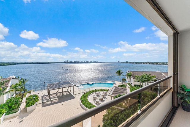 100 Lakeshore Drive 457, North Palm Beach, FL 33408
