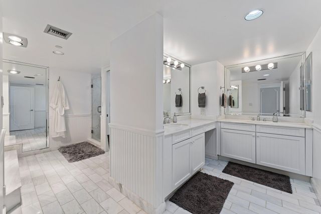 100 Lakeshore Drive 457, North Palm Beach, FL 33408