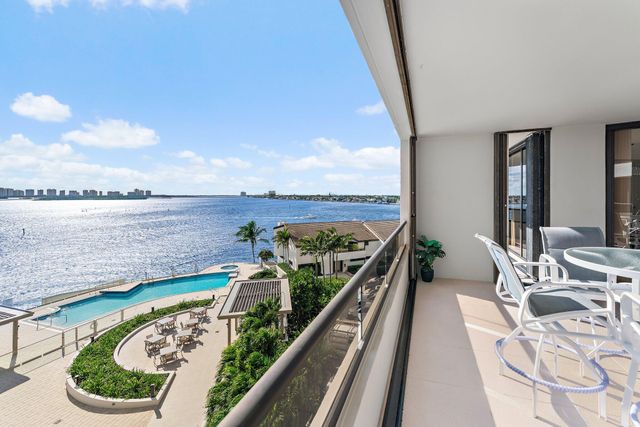 100 Lakeshore Drive 457, North Palm Beach, FL 33408