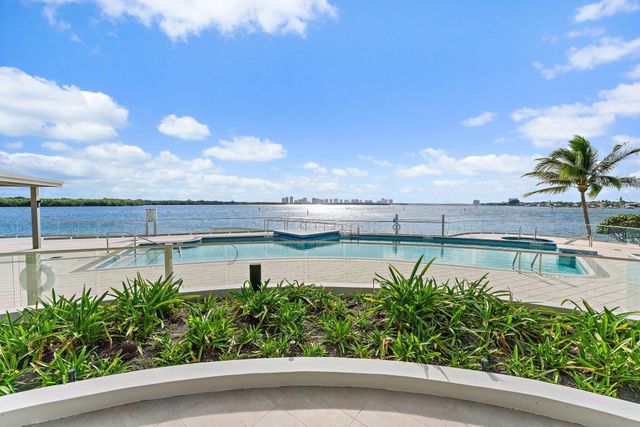 100 Lakeshore Drive 457, North Palm Beach, FL 33408